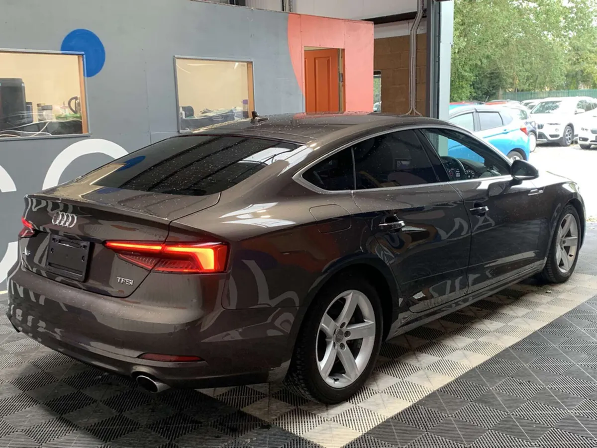 Audi A5 Audi A5 Automatic 2.0 TFSI Sport / 39k KMs - Image 4