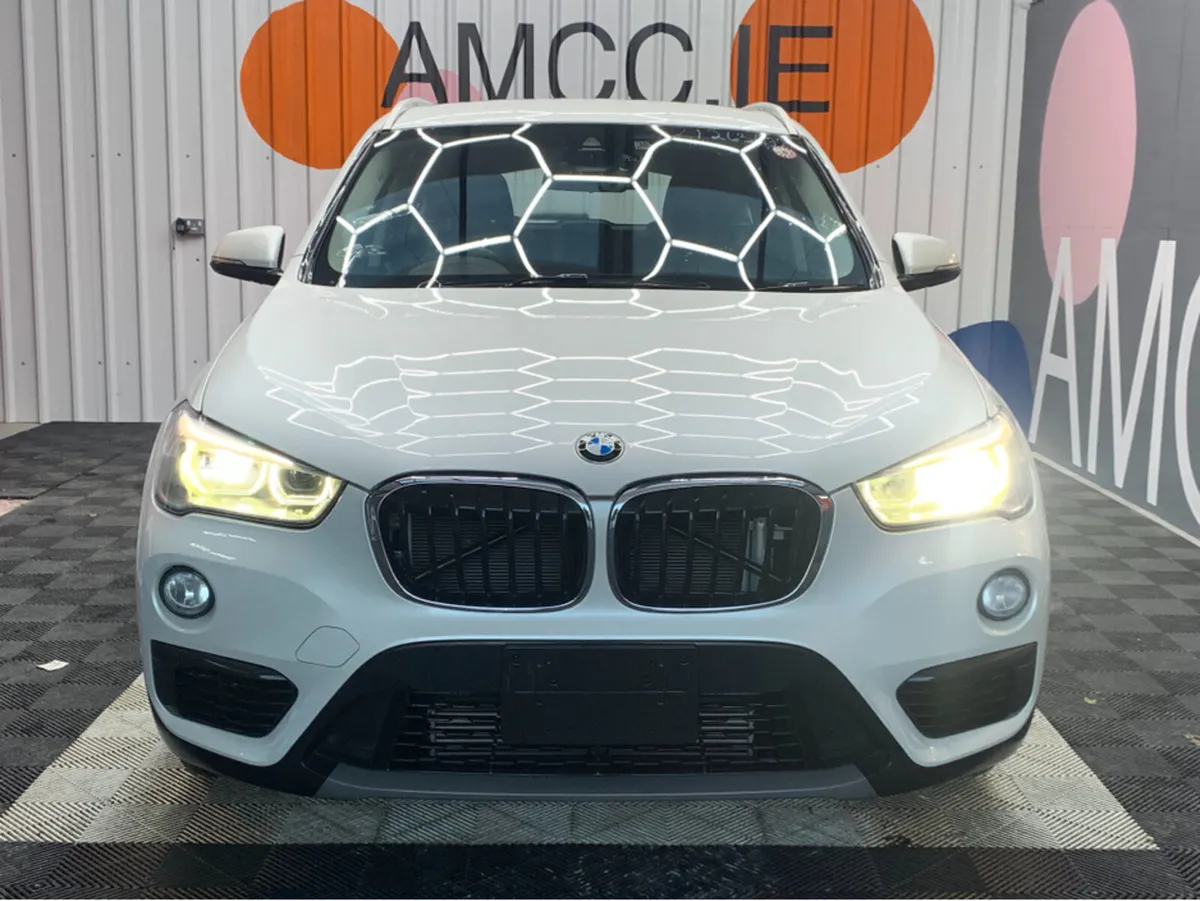 BMW X1 AUTOMATIC S-DRIVE 18i / 70k KMs / Heated Se - Image 2