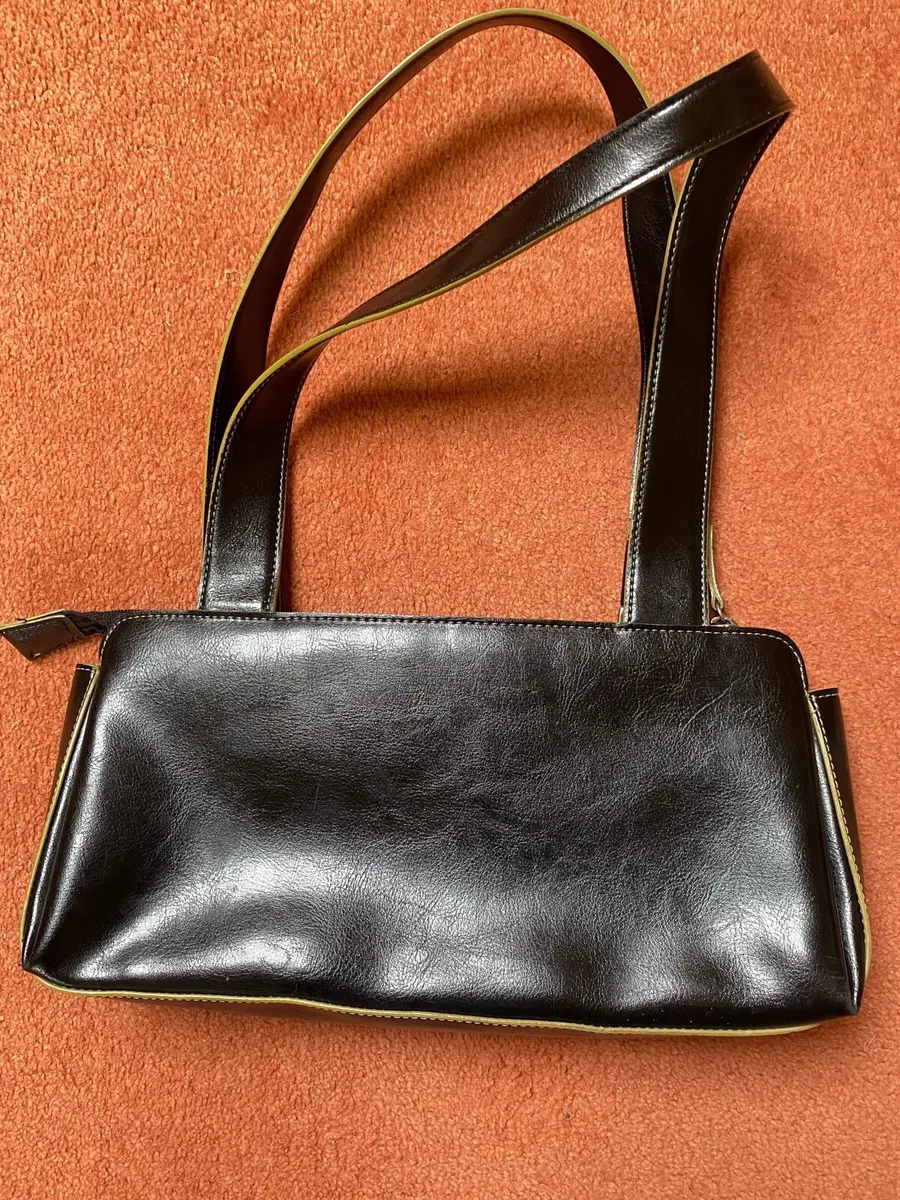 Guess Black Leather Shoulder Bag - Image 2