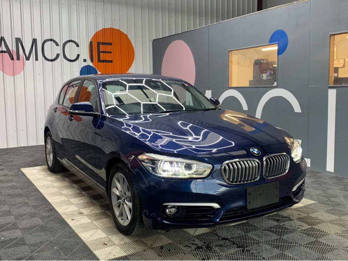 BMW 1-Series 118i AUTOMATIC / 27k KMs / Reverse Ca - Image 1