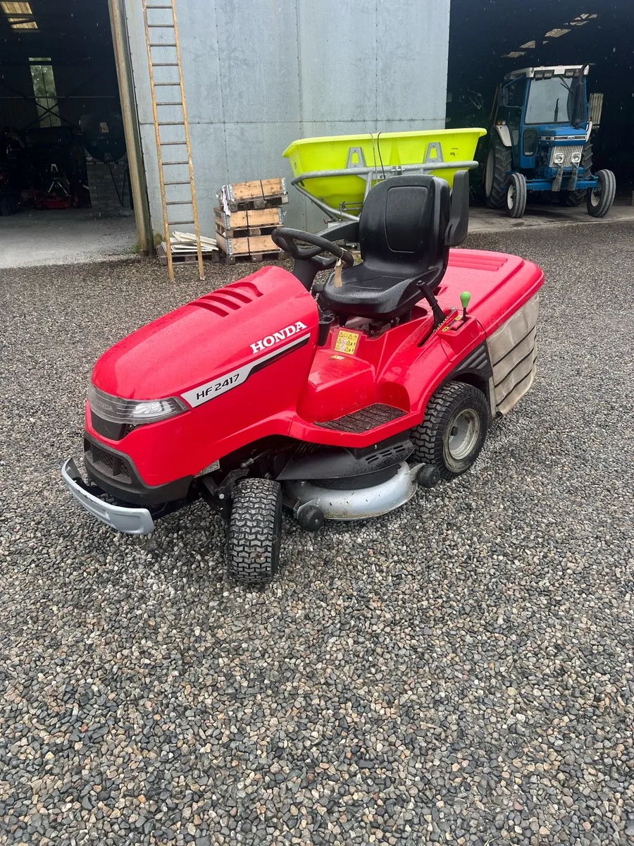 HONDA HF2417 RIDE ON MOWER - Image 1