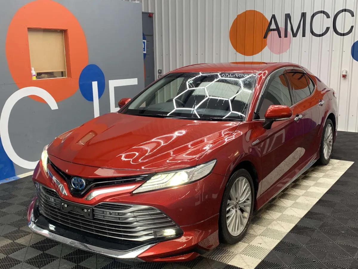 Toyota Camry Toyota Camry G Leather Package / 67k - Image 2