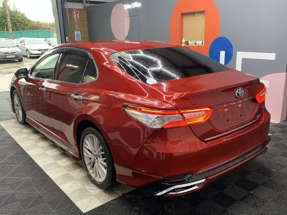 Toyota Camry Toyota Camry G Leather Package / 67k - Image 4
