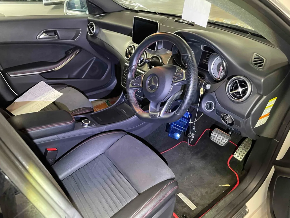Mercedes-Benz CLA CLA180 AMG LINE *Coming Soon* / - Image 3