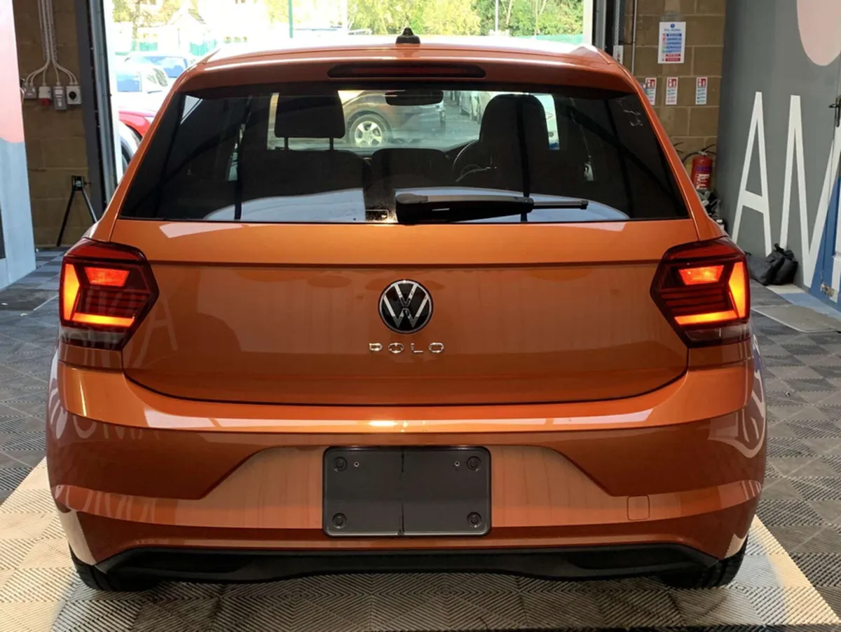 Volkswagen Polo VW Polo TSI Comfort Line / 20k KMs - Image 4