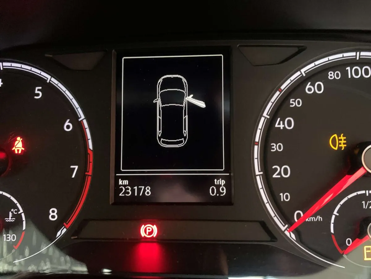 Volkswagen Polo Polo 1.0 Automatic TSI Trendline / - Image 2
