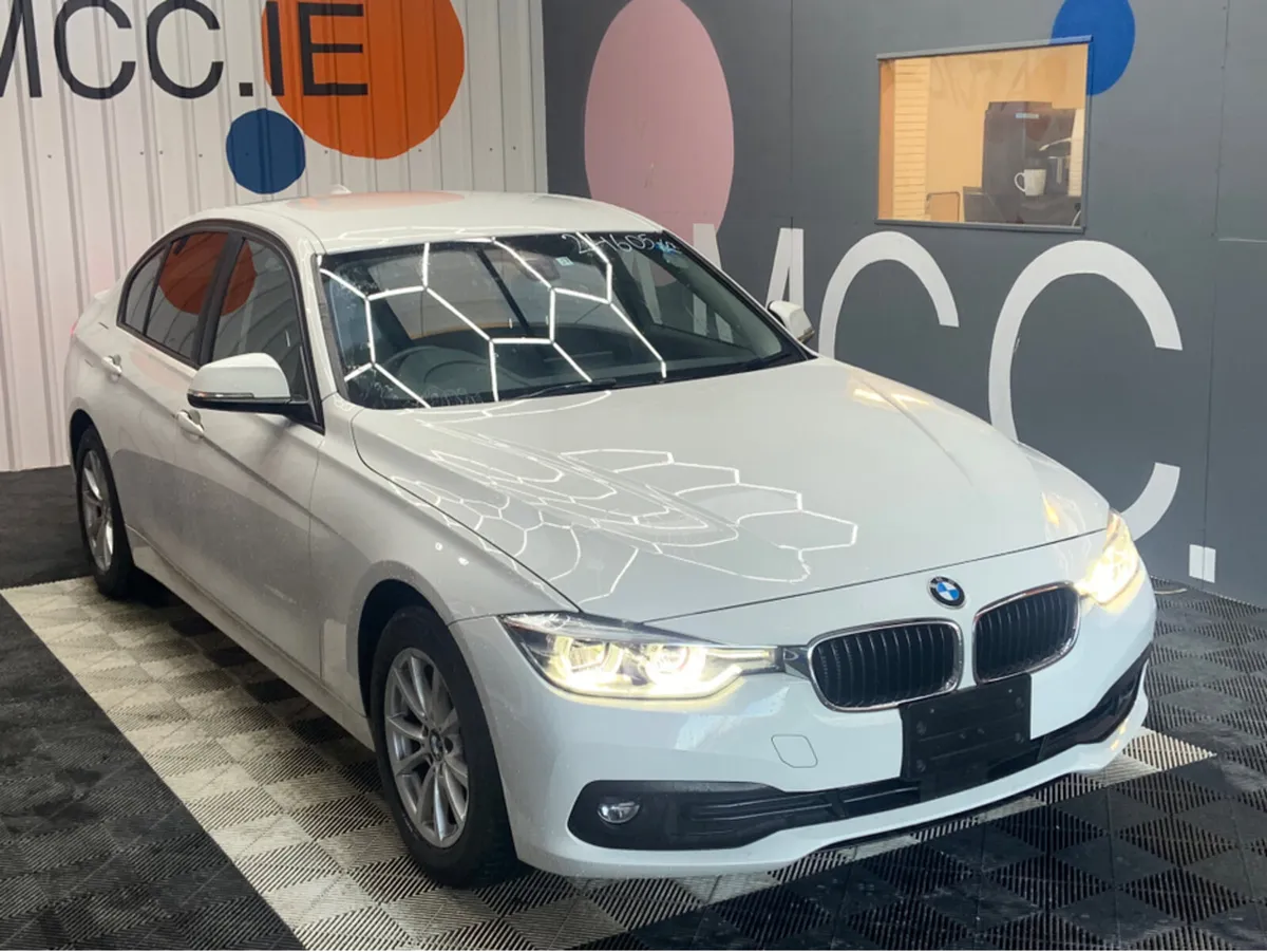 BMW 3-Series BMW 320D Automatic / 44k KMS / Revers - Image 1
