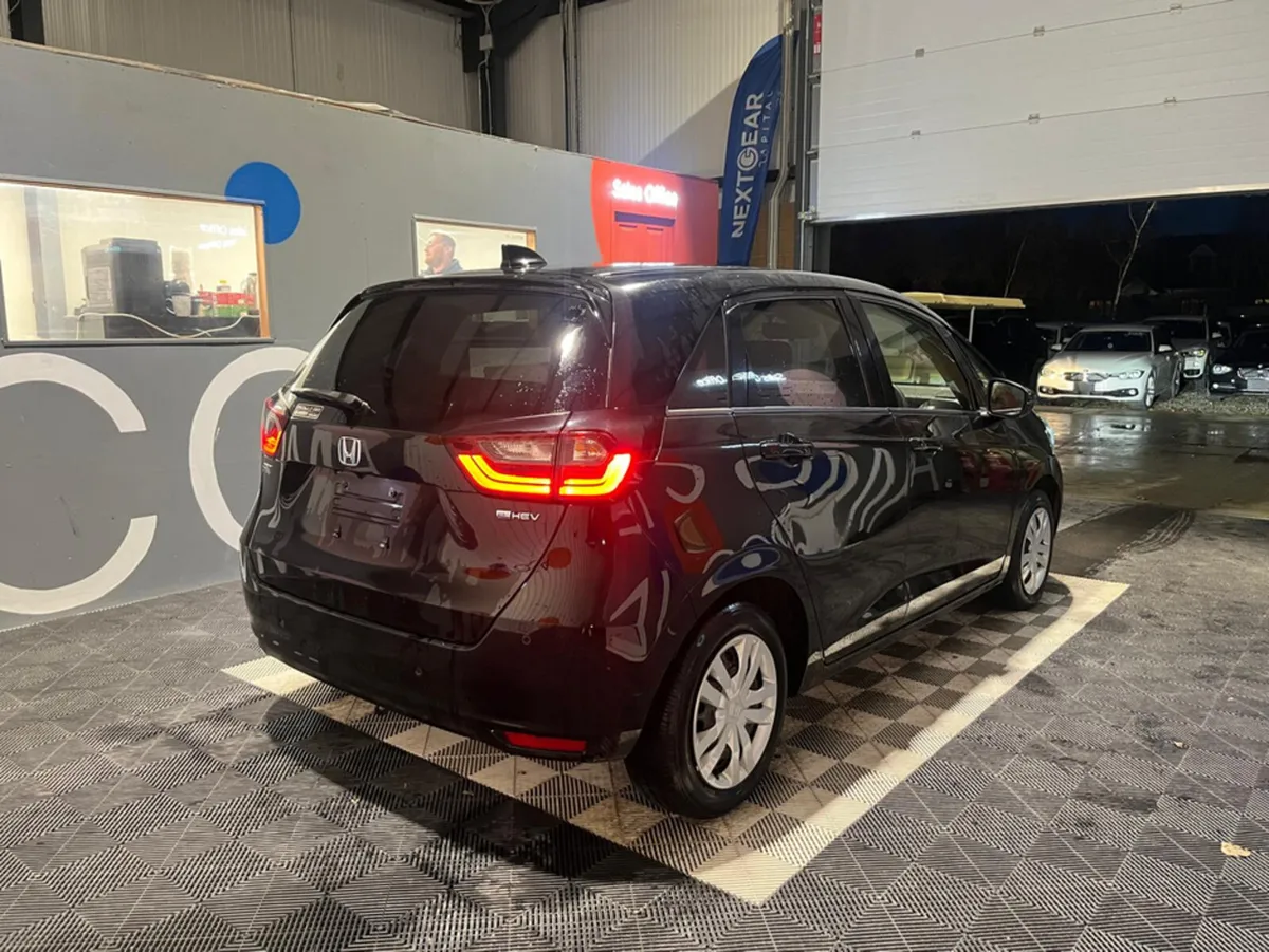 Honda Fit Honda Fit Hybrid Automatic - Self chargi - Image 2