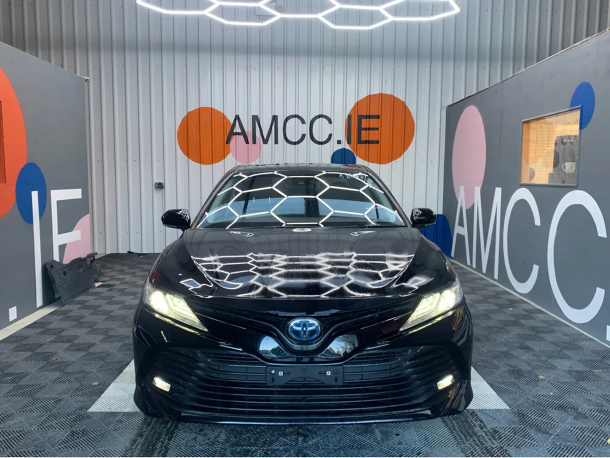 Toyota Camry 2.5 HYBRID / 99k KMs / Cruise Control - Image 2