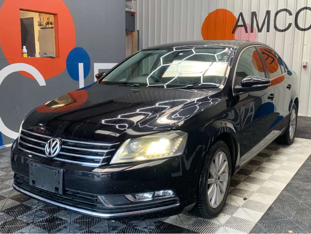 Volkswagen Passat AUTOMATIC TSI COMFORT LINE / 71k - Image 3