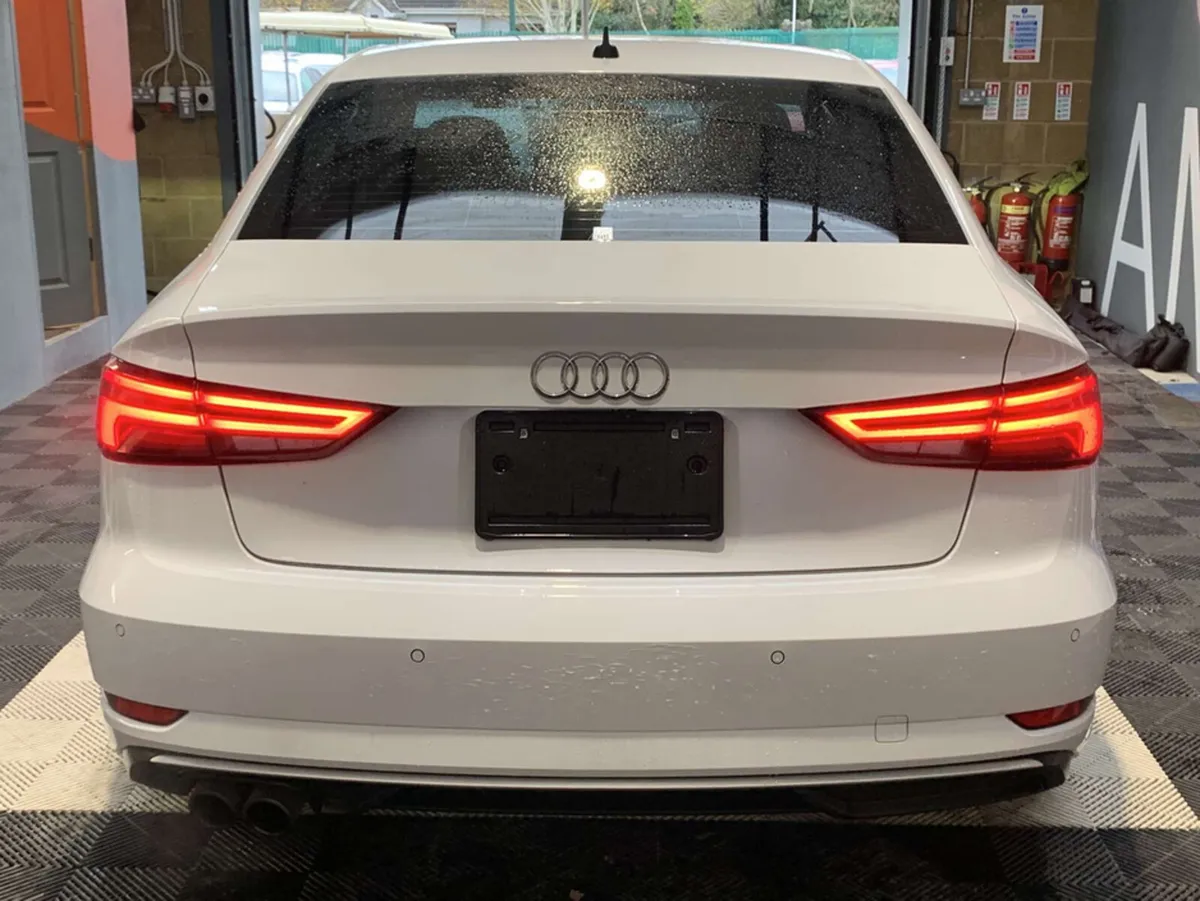 Audi A3 Audi A3 30 TFSI Sport Automatic Leather / - Image 4