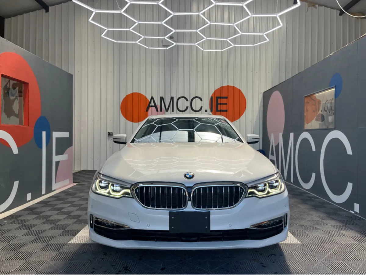 BMW 5-Series 523D / 97k KMs / HEATED SEATS , REVER - Image 2