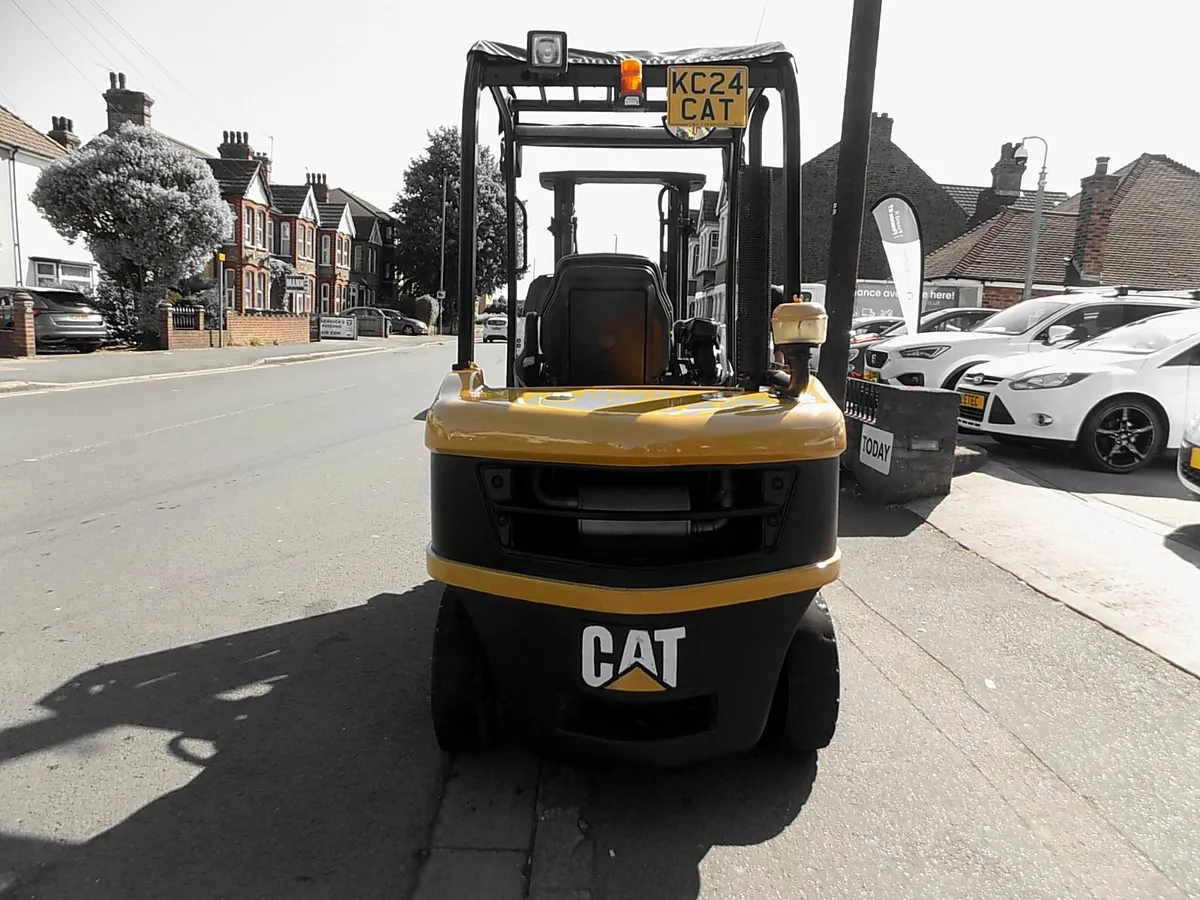 NEW STOCK , CAT DP25N , LOW MAST CONTAINER SPEC !! - Image 3