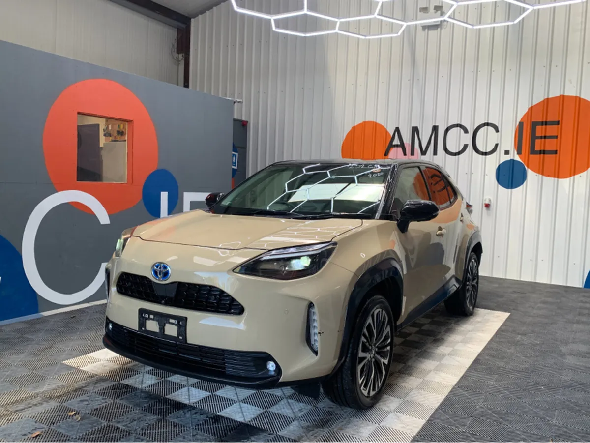 Toyota Yaris Cross 1.5 HYBRID / 89k KMs / Heated S - Image 3