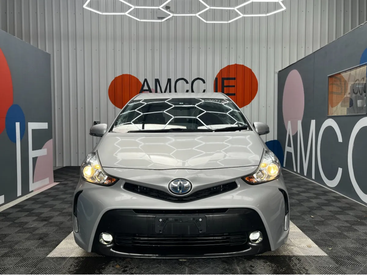 Toyota Prius 1.8 HYBRID 7 SEATER / 60k KMs / Rever - Image 2