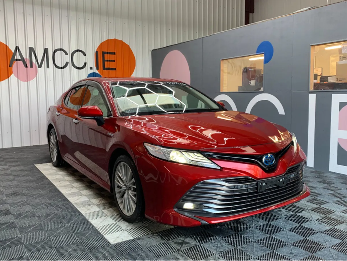 Toyota Camry CAMRY LEATHER 2.5 HYBRID / 41k KMs / - Image 1