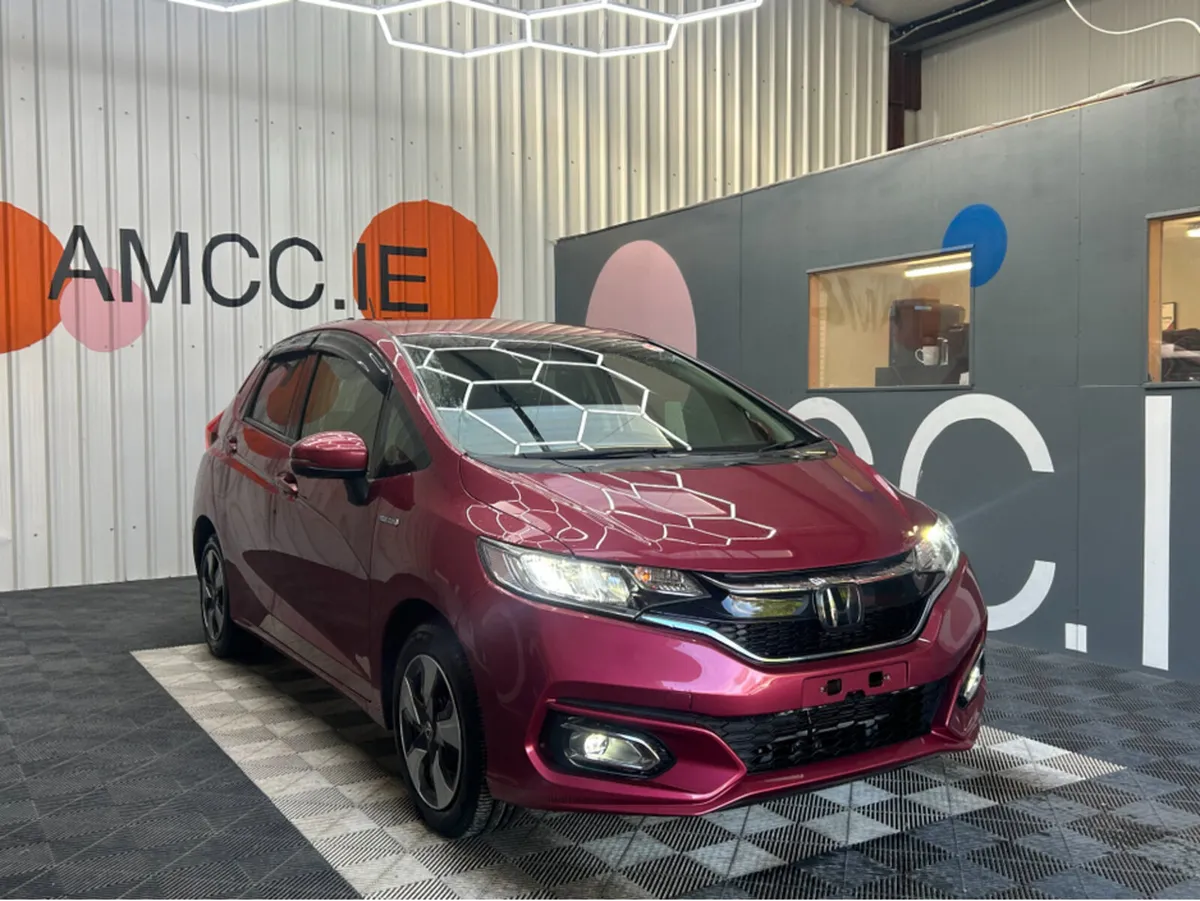 Honda Fit 1.5 HYBRID / 52k KMs / Adaptive Cruise, - Image 1