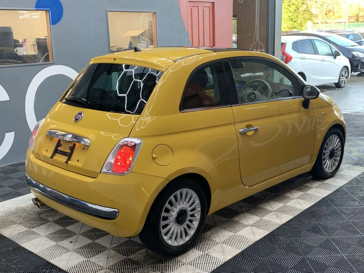 Fiat 500 Fiat 500 Automatic / Leather Seats / Sunr - Image 4