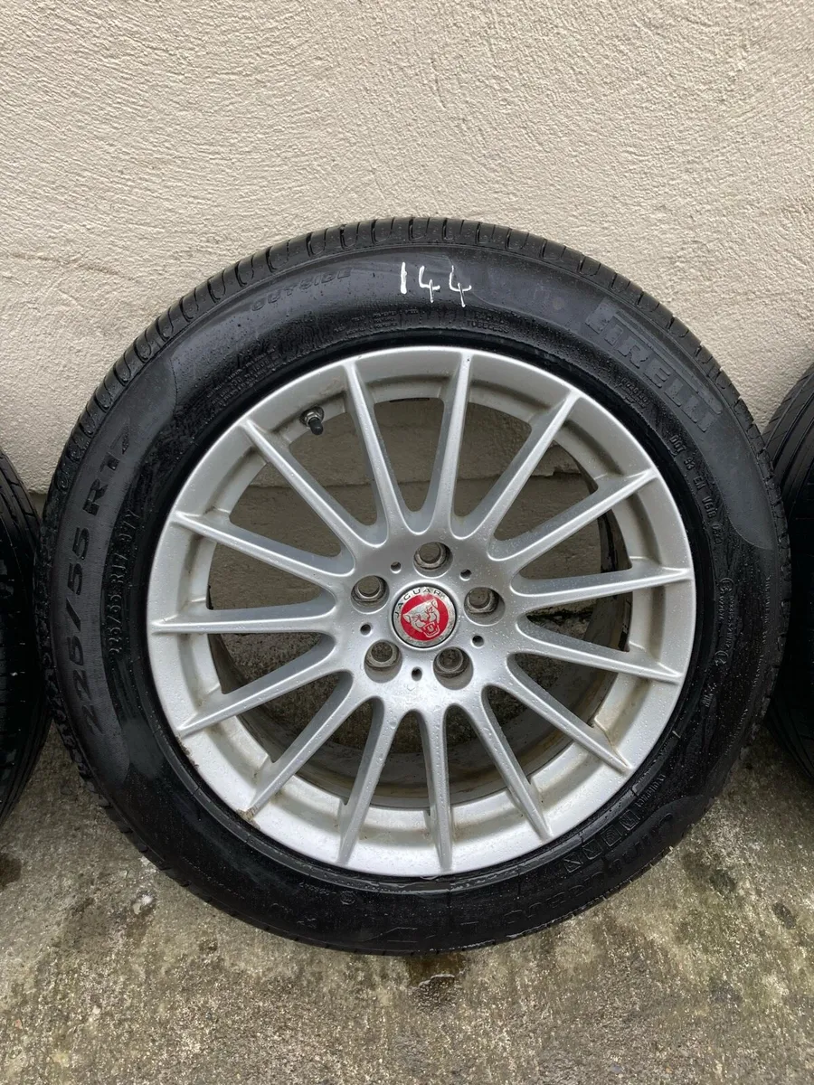Lot  144 Jaguar alloys - Image 2