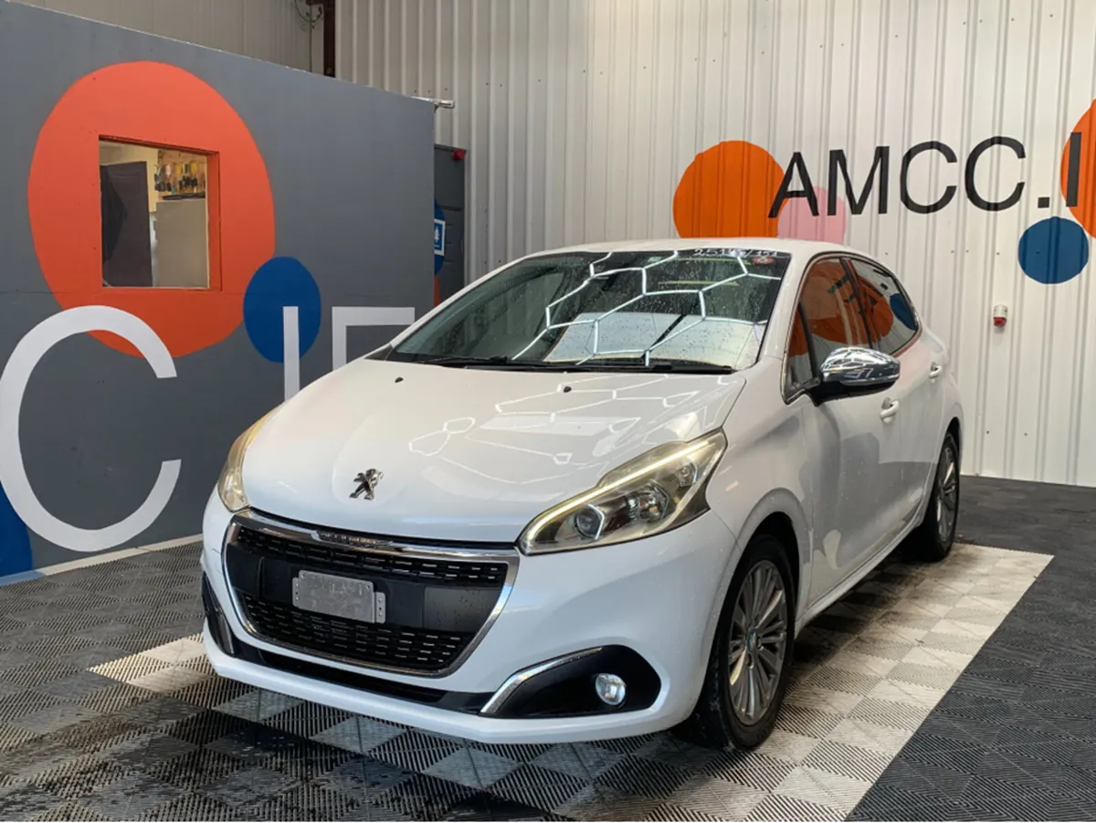 Peugeot 208 1.2 PETROL AUTOMATIC / 91k KMs / Rear - Image 3