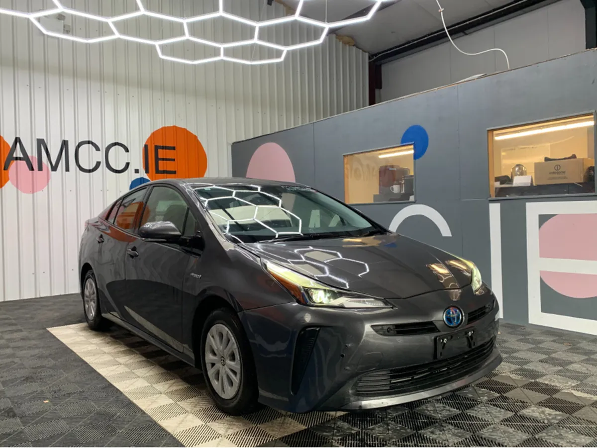 Toyota Prius 1.8 HYBRID / 76k KMs / Reverse Camera - Image 1