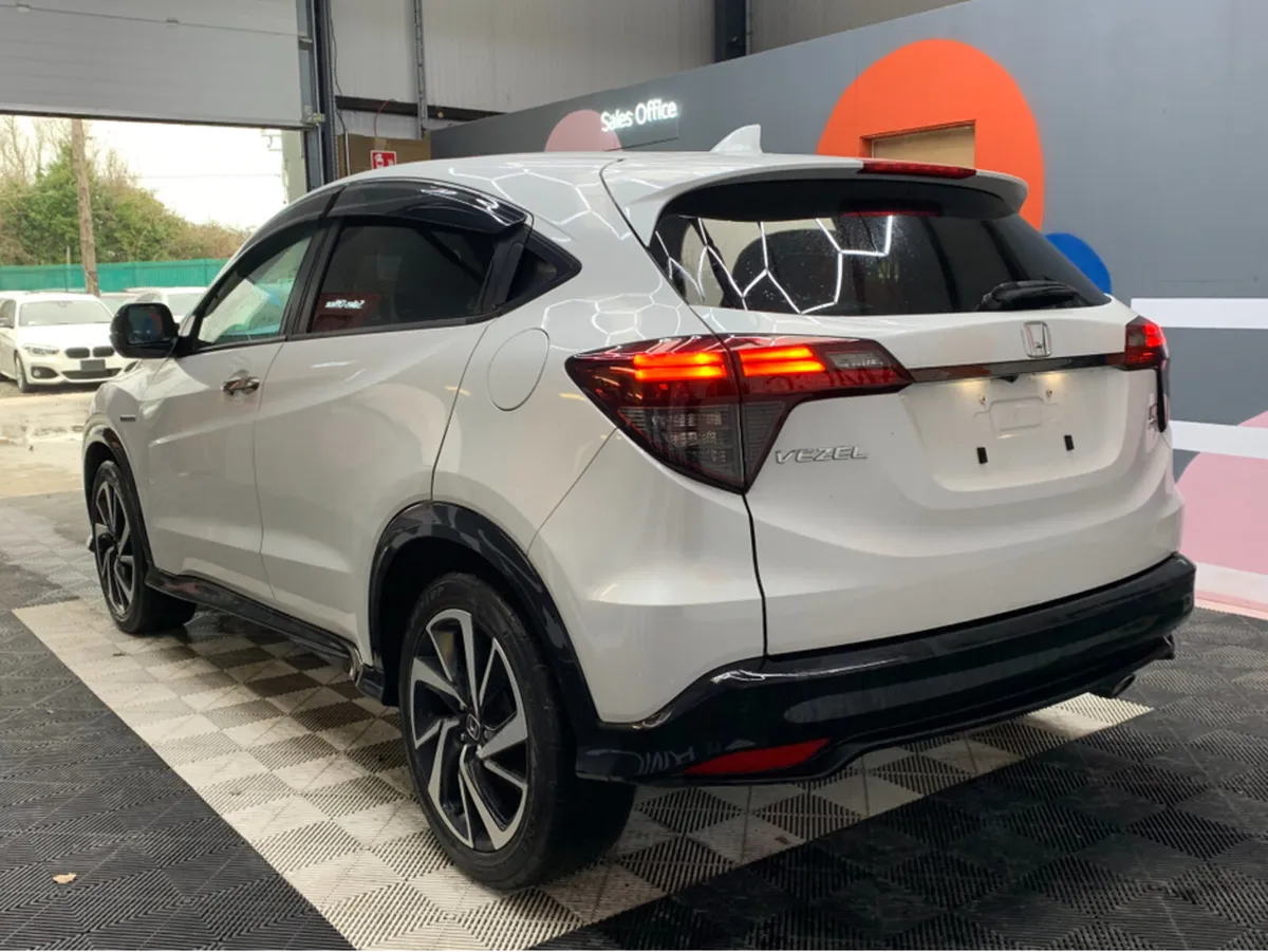 Honda Vezel VEZEL RS 1.5 HYBRID / 67k KMs / Automa - Image 4