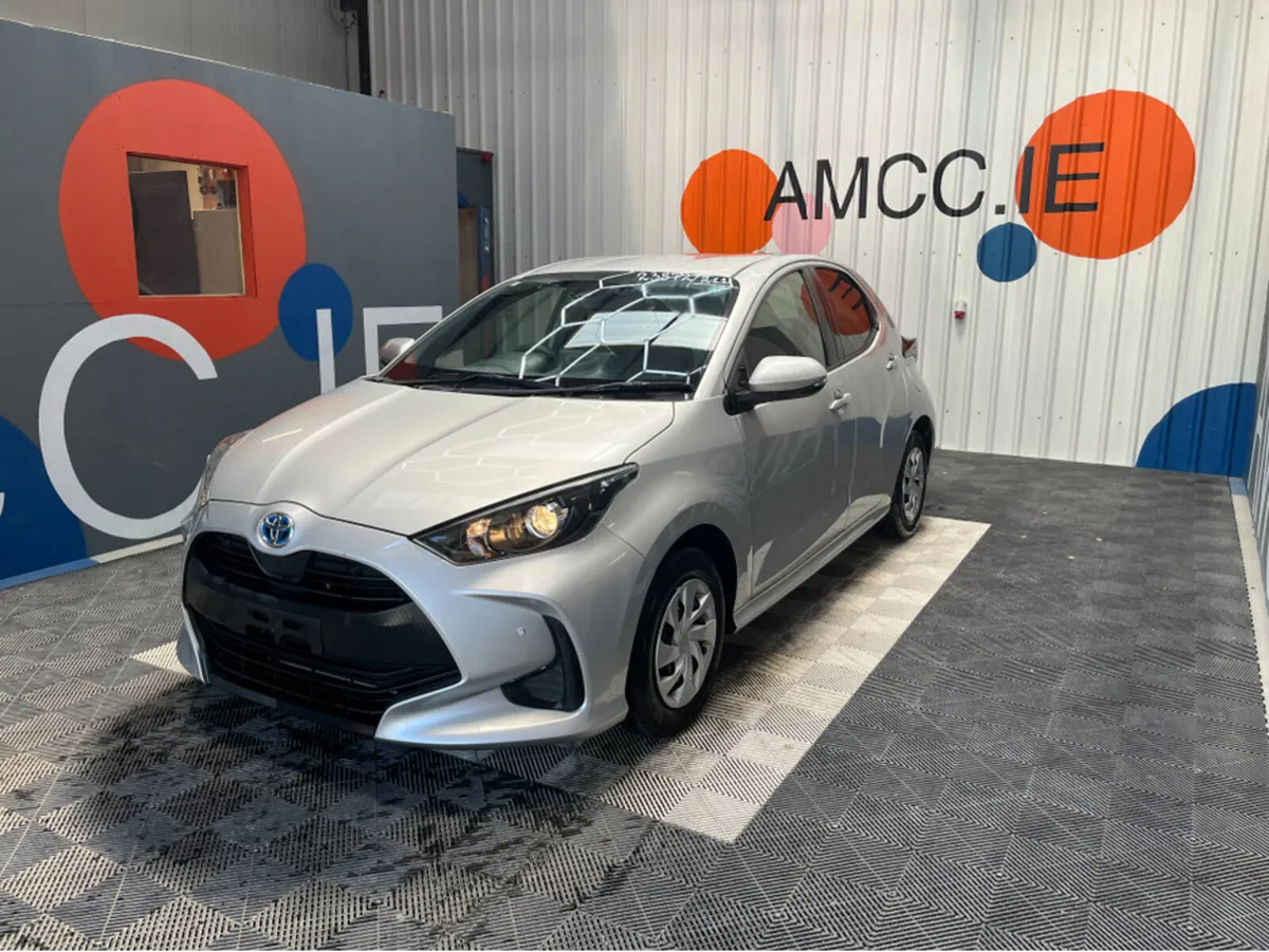 Toyota Yaris 1.5 HYBRID X / 95k KMs / REVERSE CAME - Image 3