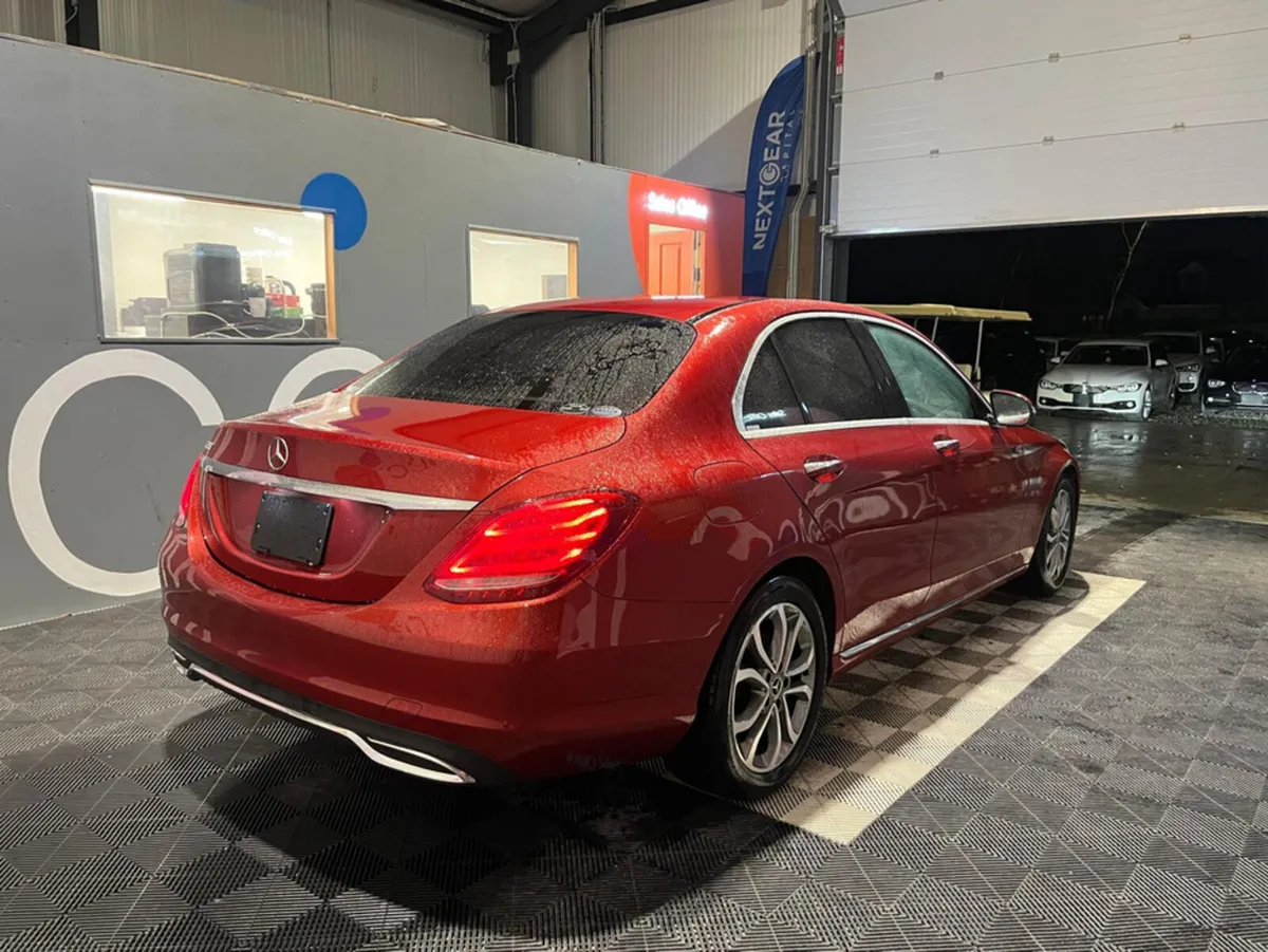 Mercedes-Benz C-Class Mercedes C180 Automatic - He - Image 2