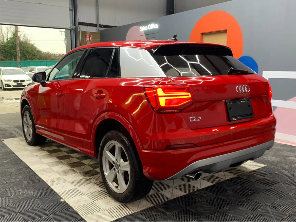 Audi Q2 30 TFSI SPORT / 36k KMs / Heated Seats / A - Image 4