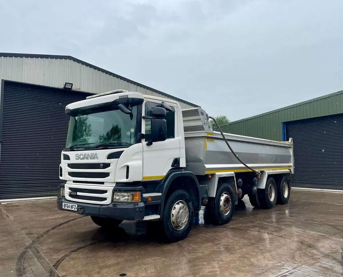 SCANIA P410 8 wheel Tipper 8x4 Volvo DAF Renault - Image 1