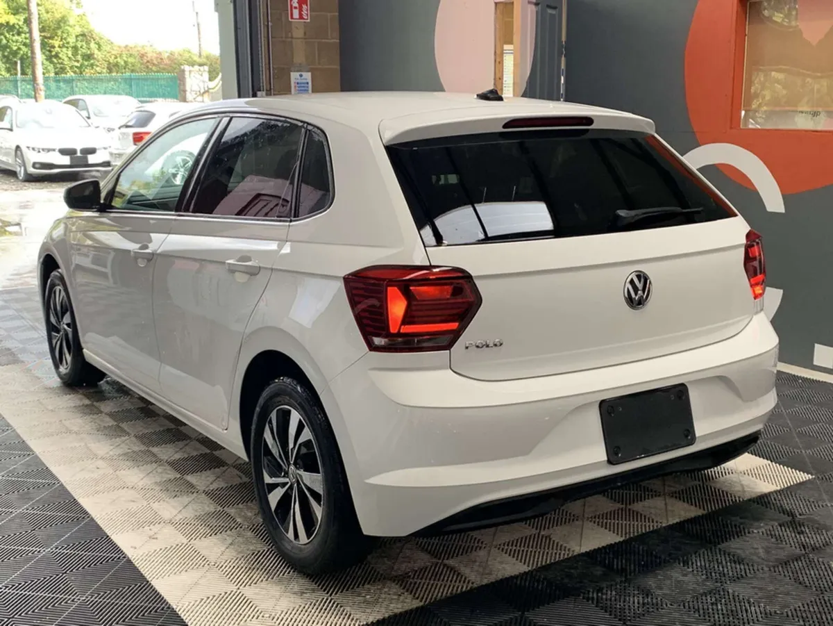 Volkswagen Polo VW Polo TSI Comfort Line / 27k KMs - Image 4