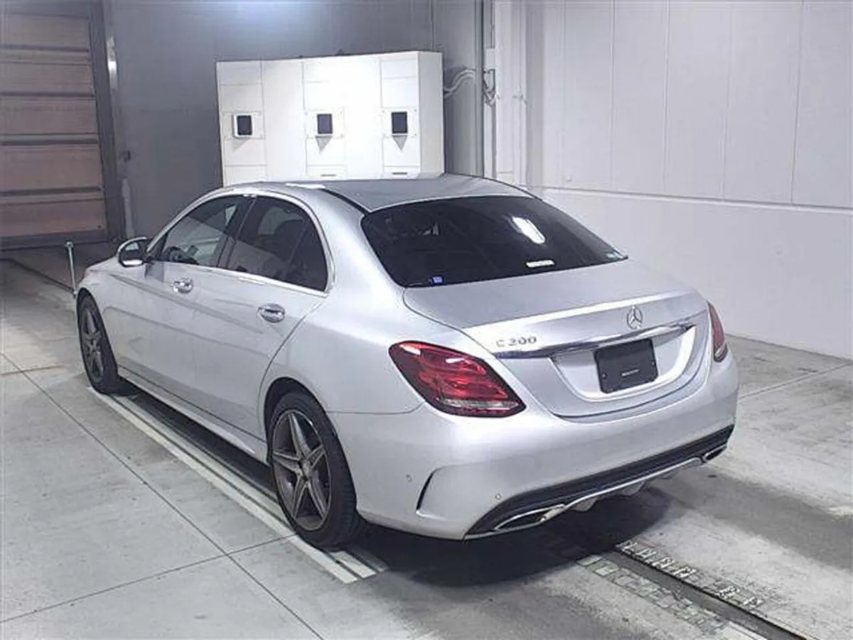 Mercedes-Benz C-Class C200 AVANTGRADE AMG LINE *Co - Image 2