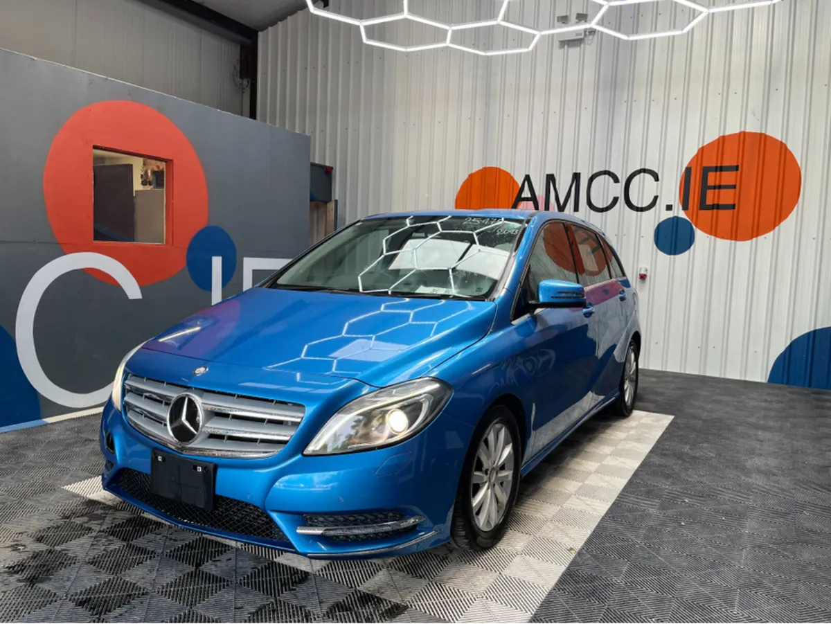 Mercedes-Benz B-Class B180 / 89k KMs / REVERSE CAM - Image 3