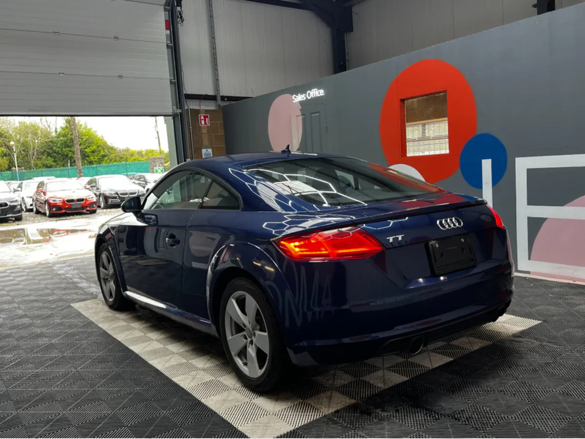 Audi TT 1.8T AUTOMATIC / 63k KMs / Digital Dash - Image 4