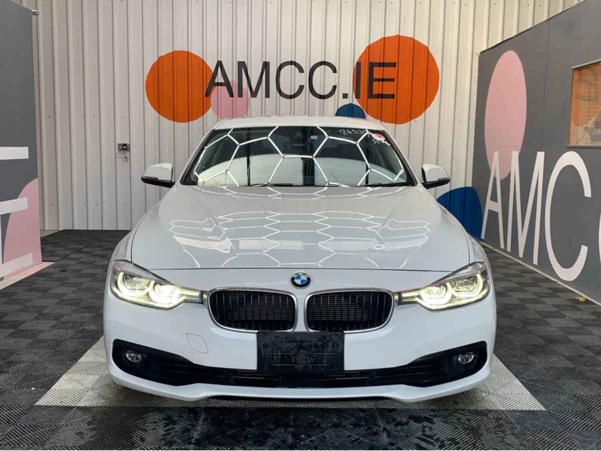 BMW 3-Series 320d AUTOMATIC / 81k KMs / Reverse Ca - Image 3