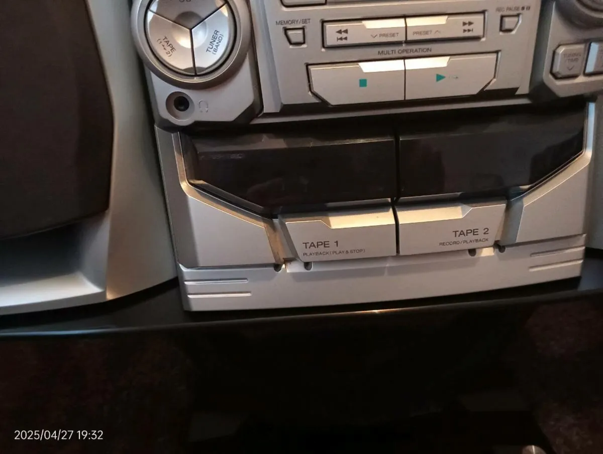 Sharp Hifi system - Image 3