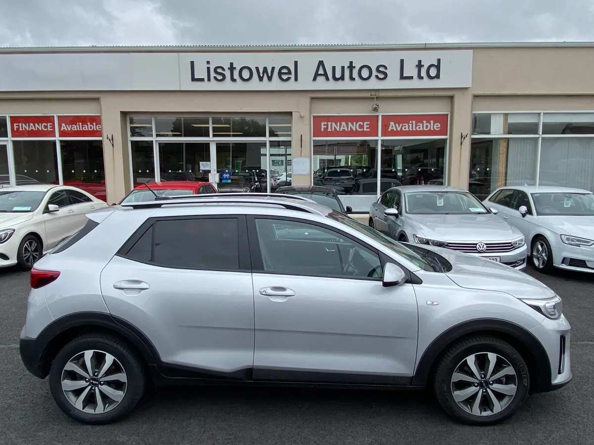 221 KIA STONIC K2 1.0 PETROL - Image 1