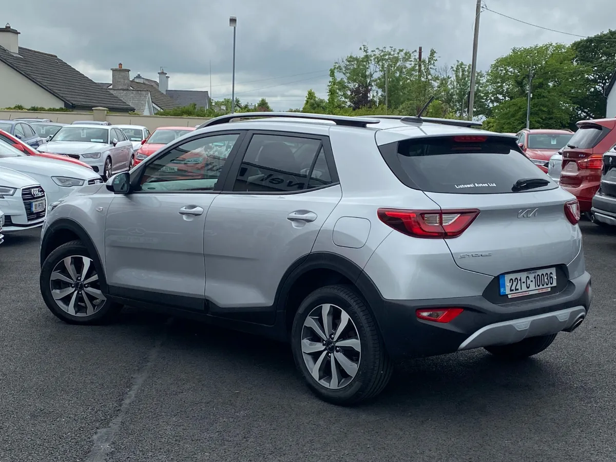 221 KIA STONIC K2 1.0 PETROL - Image 3