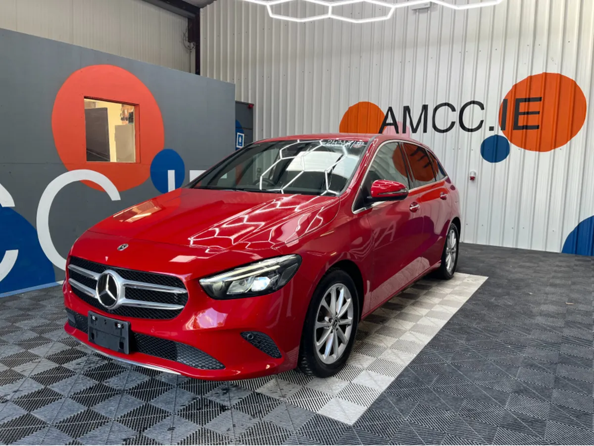 Mercedes-Benz B-Class B180 AUTOMATIC 1.3 PETROL / - Image 3