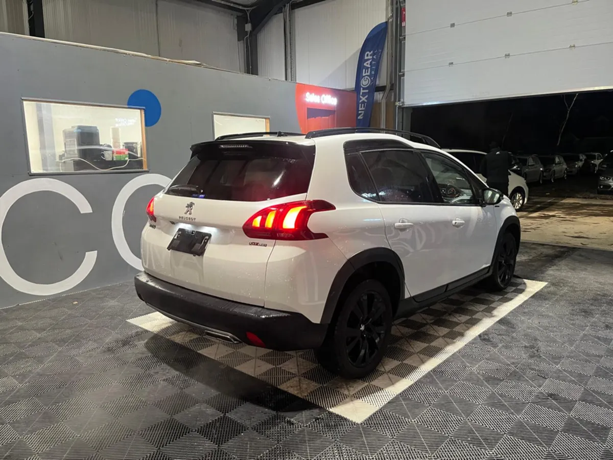 Peugeot 2008 Peugeot 2008 1.2 Automatic - Leather - Image 2