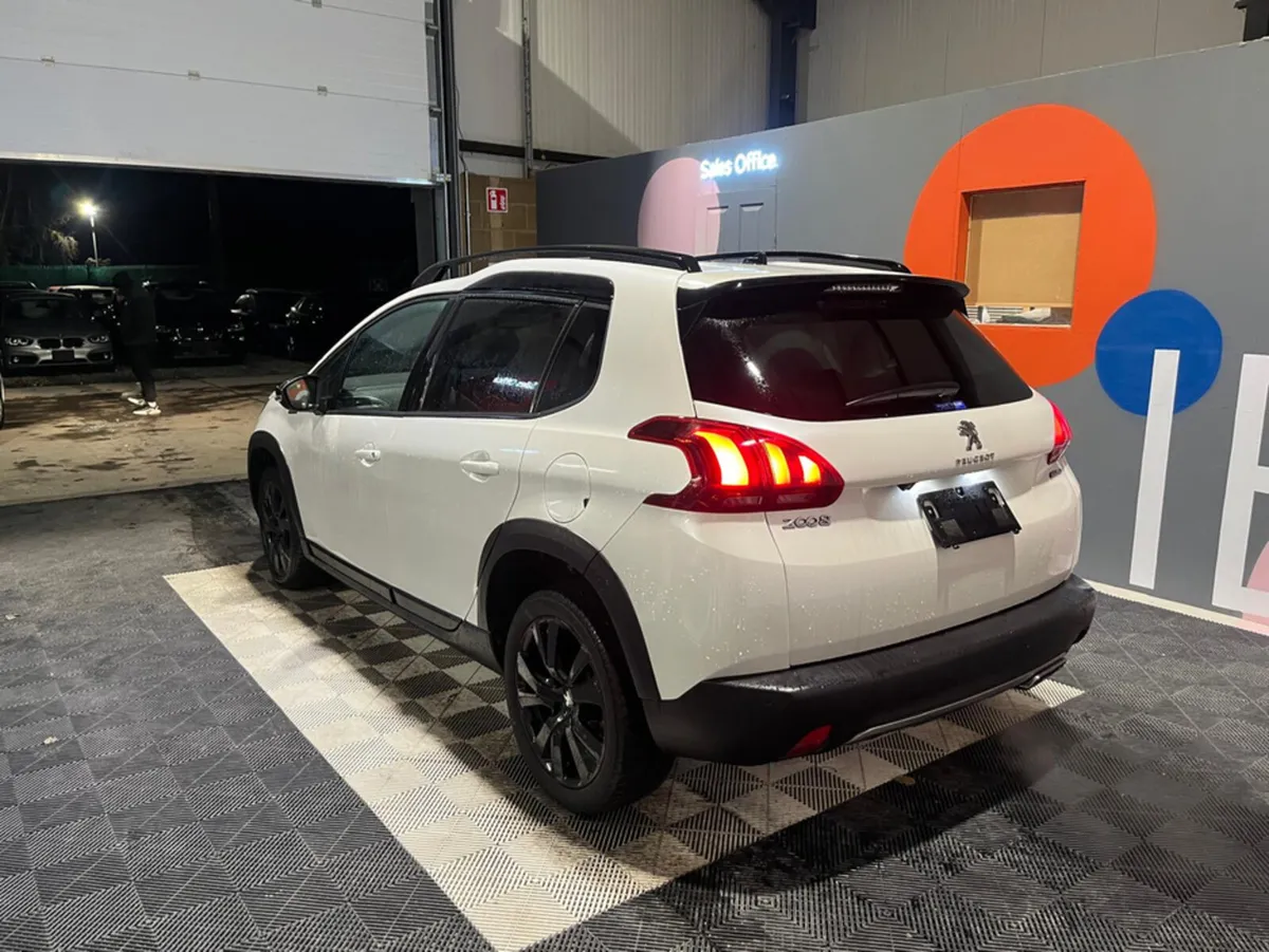Peugeot 2008 Peugeot 2008 1.2 Automatic - Leather - Image 4