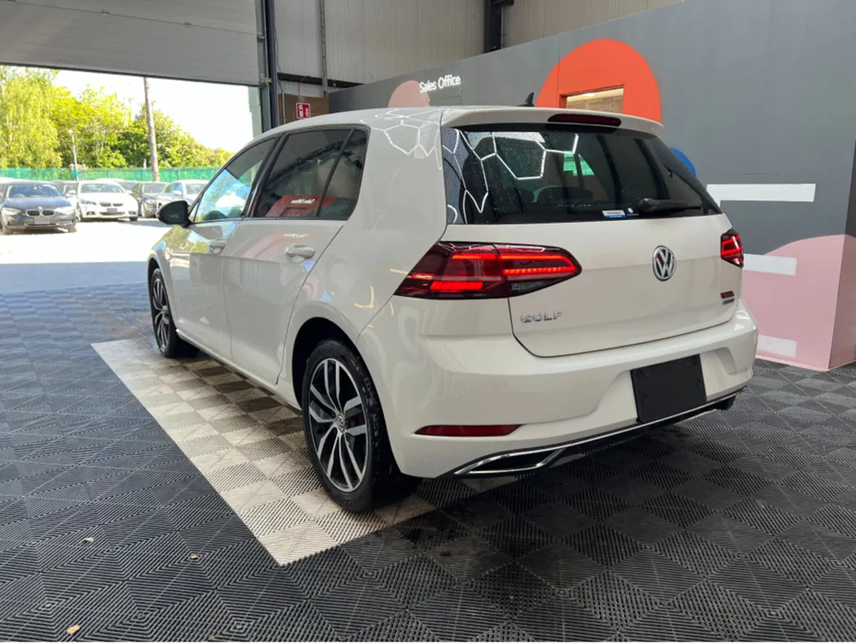 Volkswagen Golf GOLF AUTOMATIC 1.4 TSI HIGH LINE / - Image 4