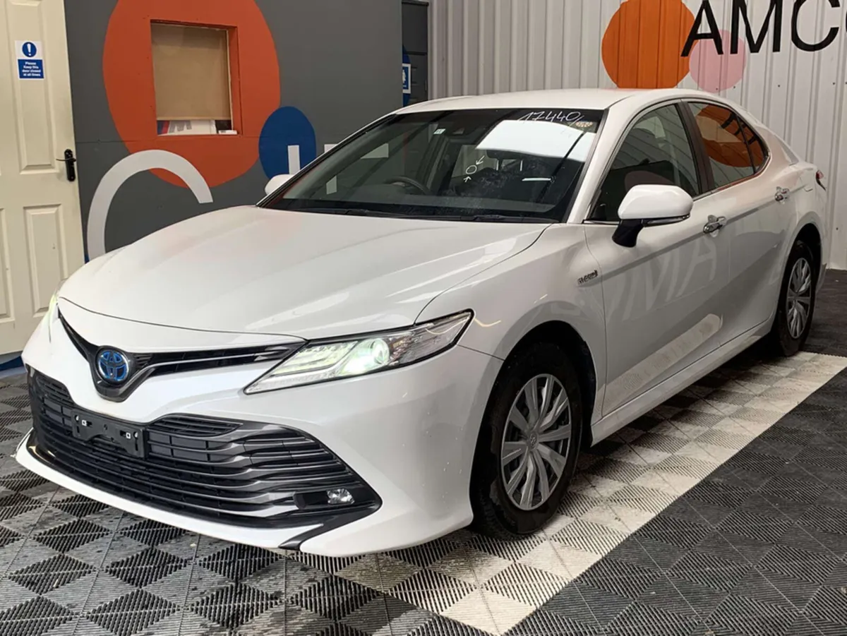 Toyota Camry ONLY €22950! Toyota Camry 2.5 Hybrid - Image 2