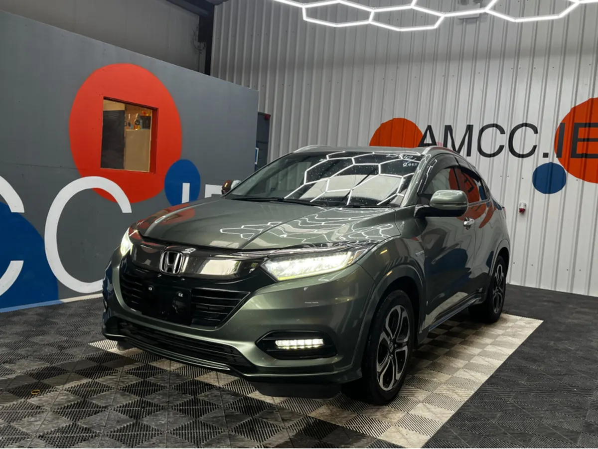 Honda Vezel 1.5 HYBRID / 47k KMs / Heated Seats, A - Image 3