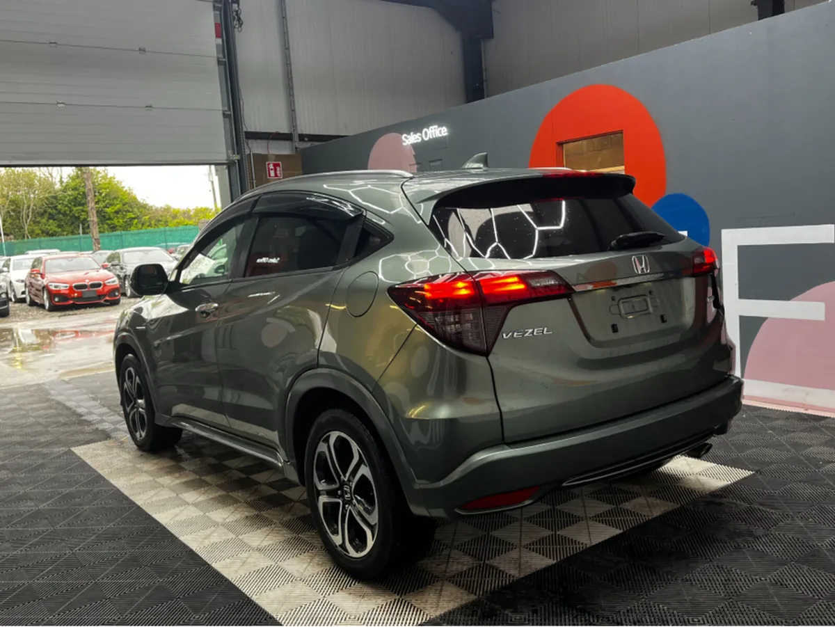 Honda Vezel 1.5 HYBRID / 47k KMs / Heated Seats, A - Image 4