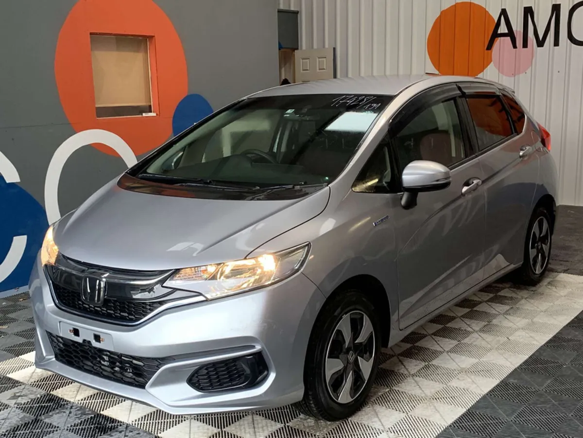 Honda Fit Honda Fit 1.5 Hybrid / Cruise Control / - Image 2