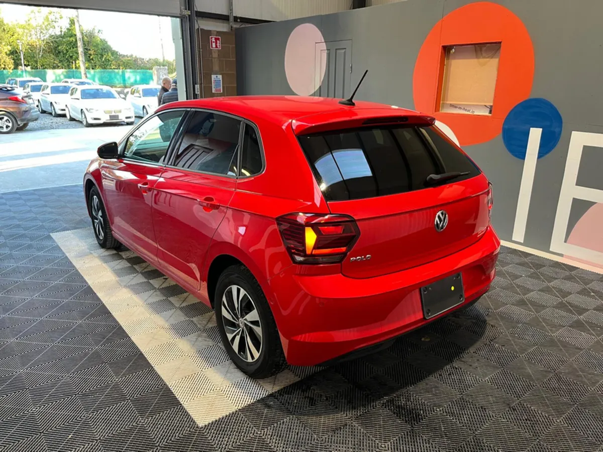 Volkswagen Polo Polo Automatic 1.0 / Reverse Camer - Image 3