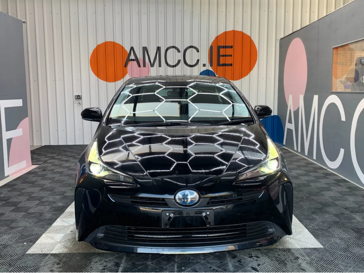 Toyota Prius 1.8 HYBRID AUTOMATIC / 66k KMs / Reve - Image 2