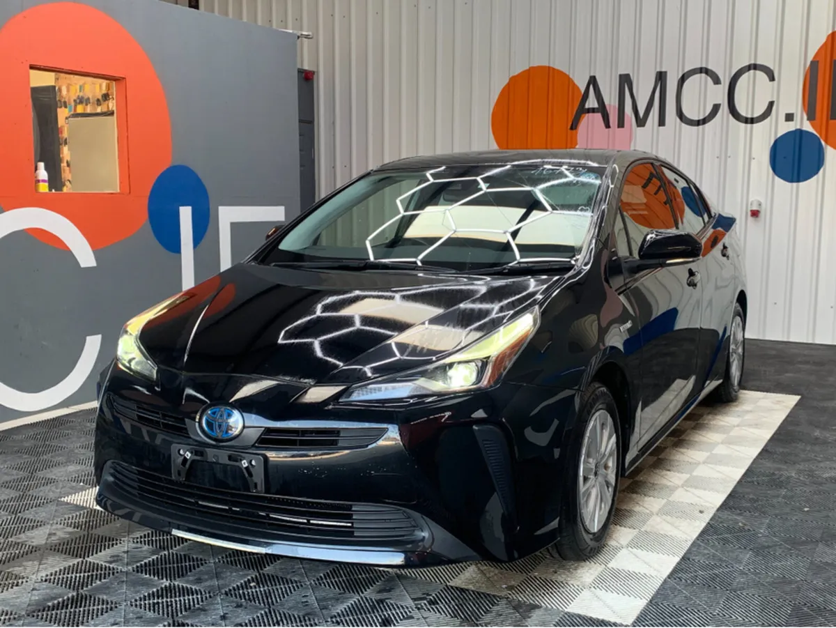 Toyota Prius 1.8 HYBRID AUTOMATIC / 66k KMs / Reve - Image 3