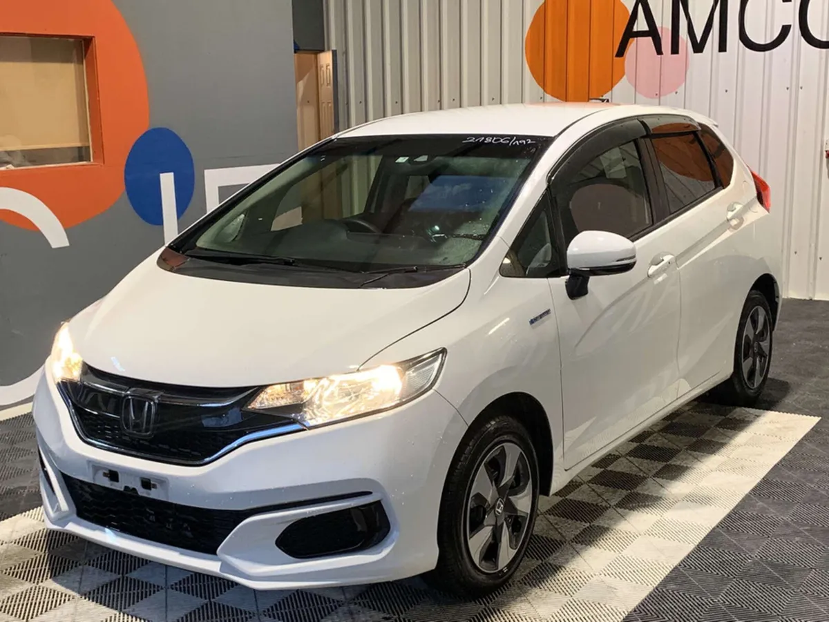 Honda Fit Honda Fit 1.5 Hybrid / Cruise Control / - Image 3